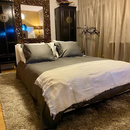 Luxury Family For 4 Guest house *