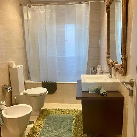 Apartamento Com Piscina Entre Lisboa E Cascais Para 10 Pessoas * Caxias