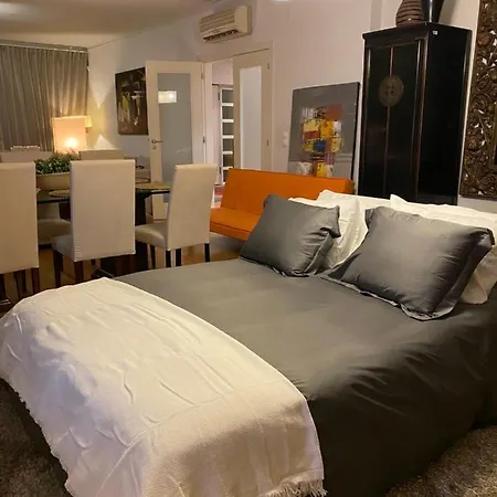 Pensión Familiar Com Piscina Privada