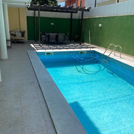 Villa Quinta Da Real Cascata Para 10 Pessoas * Caxias