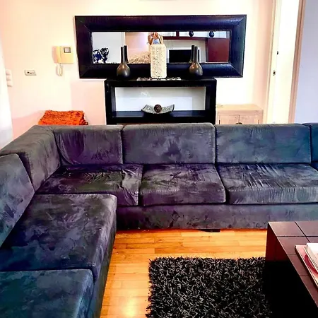 Flat Near The Beach With Pool For 8