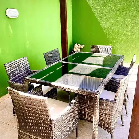 Flat Near The Beach With Pool For 8 Πανσιόν Caxias