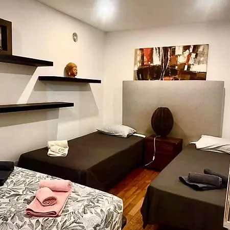 Flat Near The Beach With Pool For 8 Πανσιόν Caxias